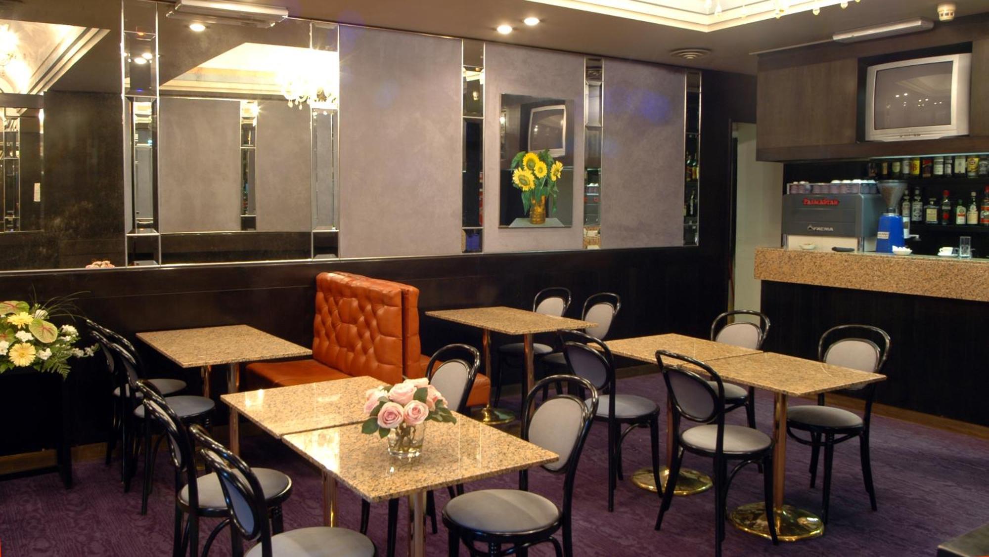 Hotel Centrale Byron Равенна Экстерьер фото