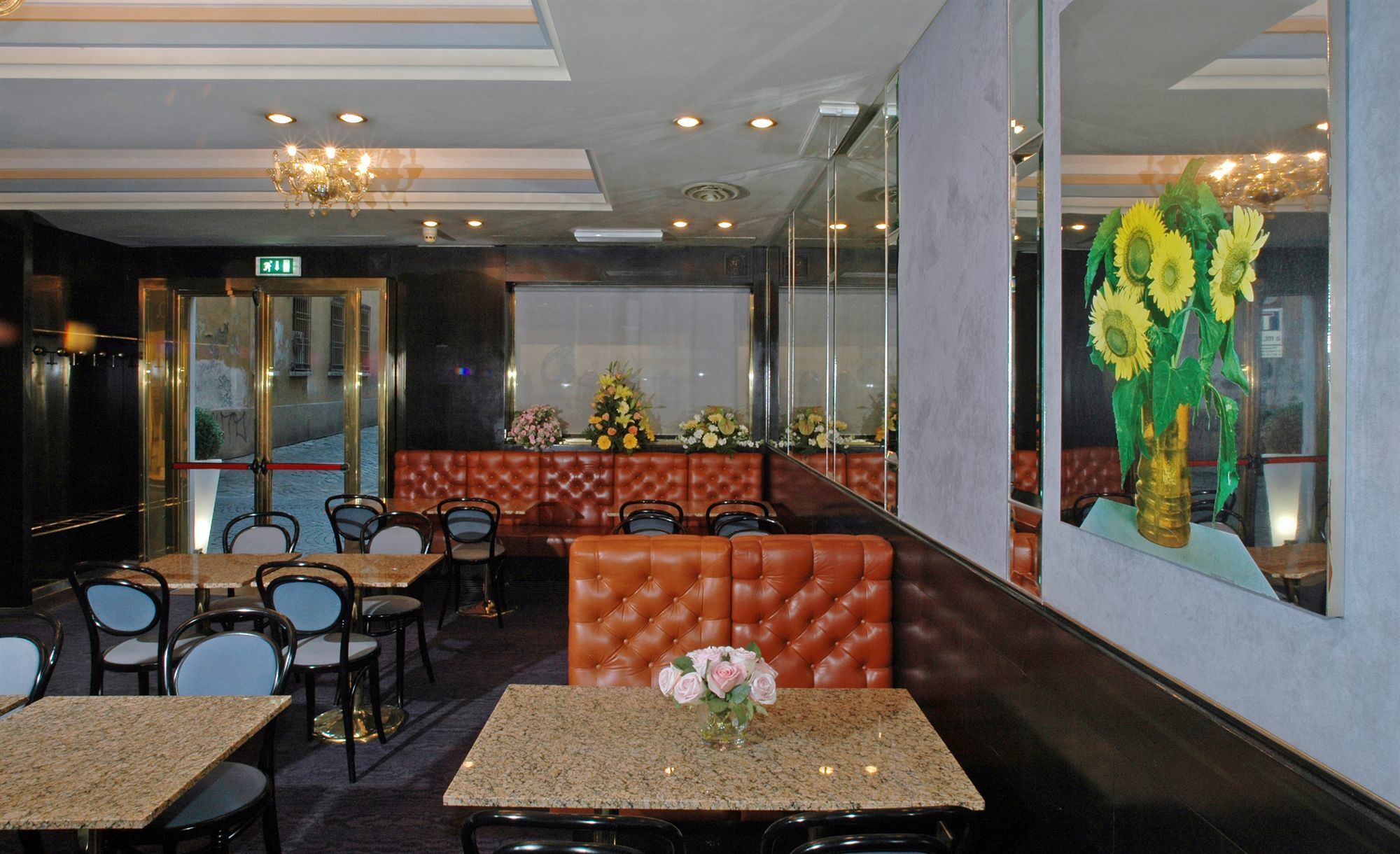 Hotel Centrale Byron Равенна Экстерьер фото