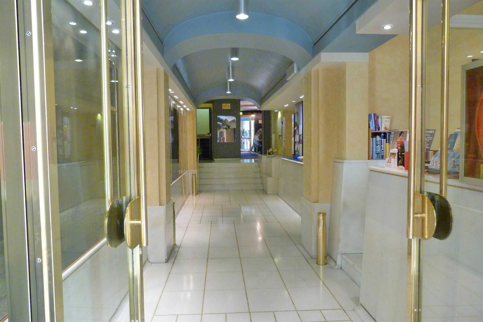 Hotel Centrale Byron Равенна Экстерьер фото